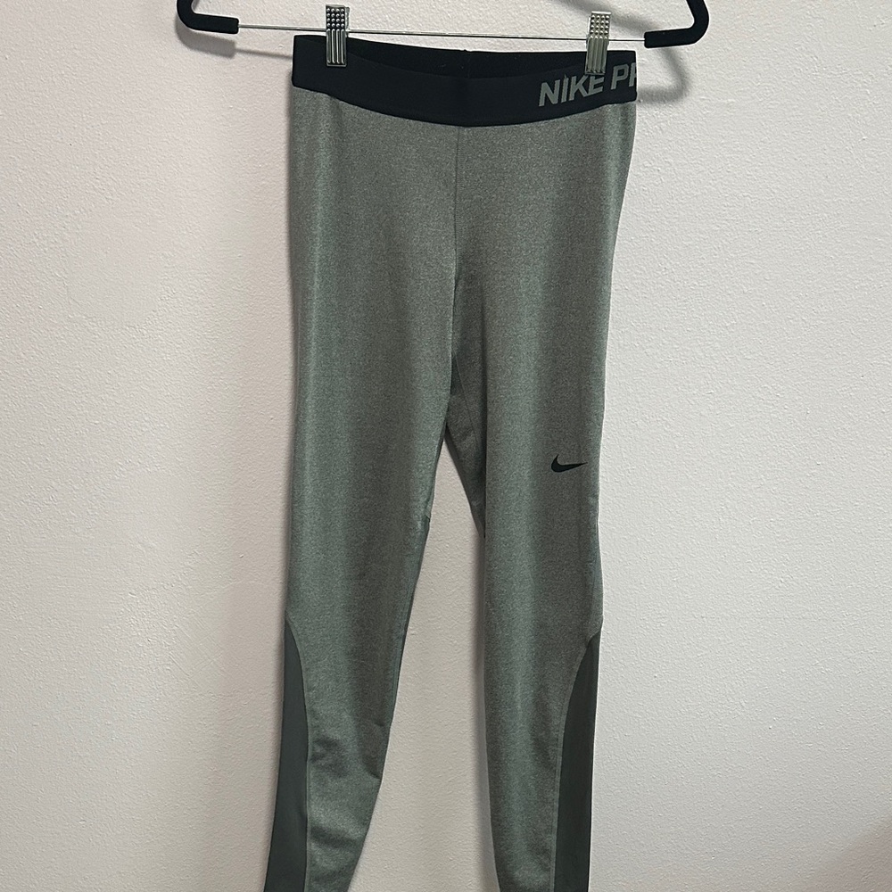 Nike Pro Gray Leggings